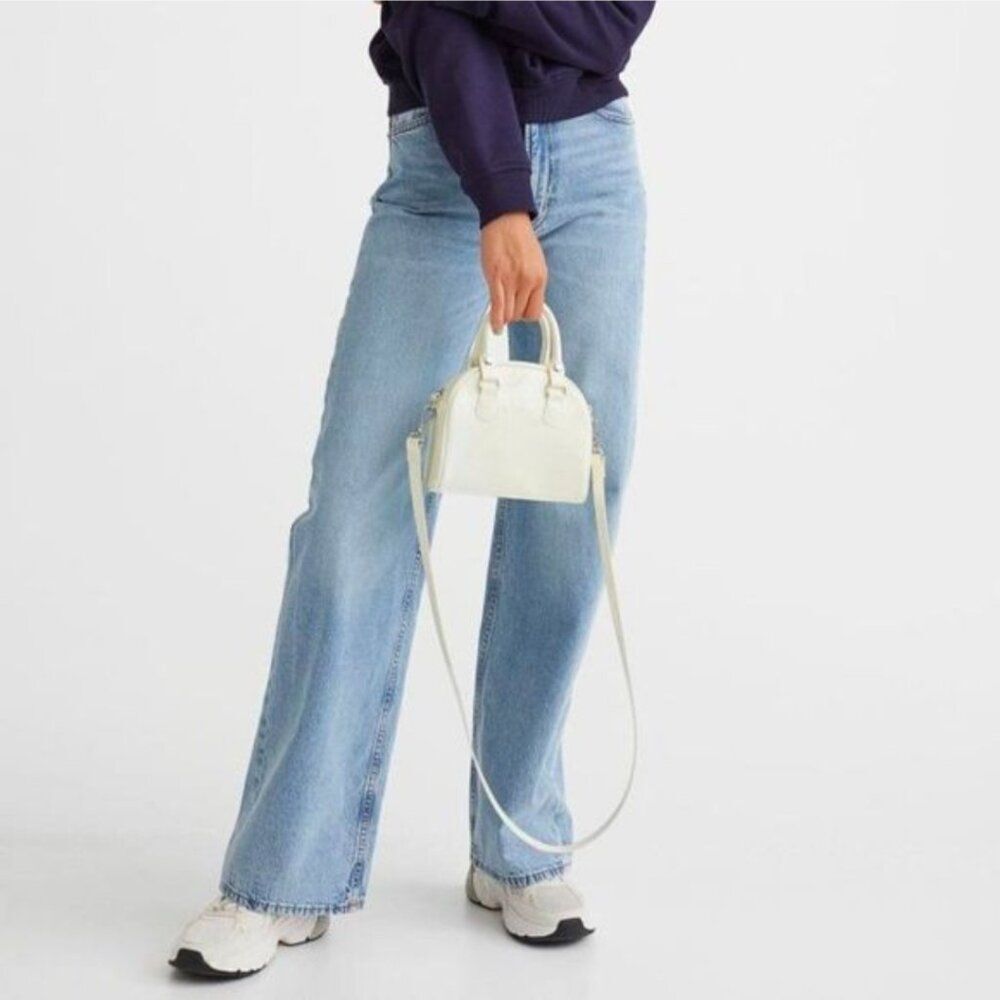 Garage High Waist Wide Leg '90s Grunge Distressed Hem Light Wash Baggy Jeans 27